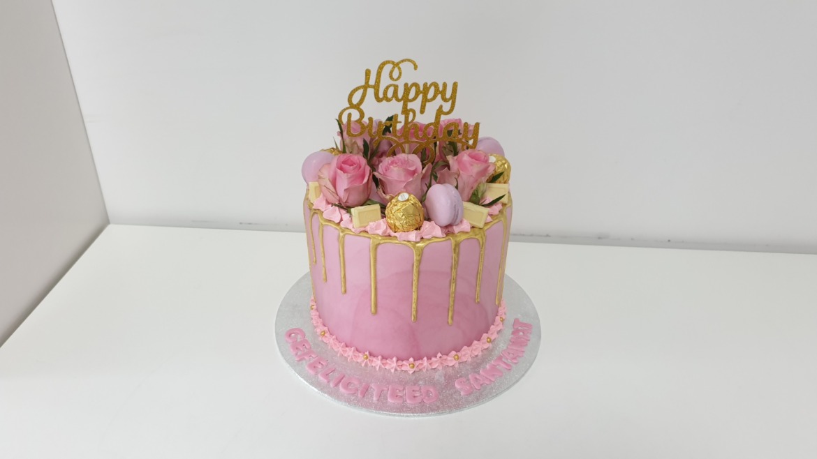 Verjaardag_Taart_258_Rozen_Drip-scaled.jpg