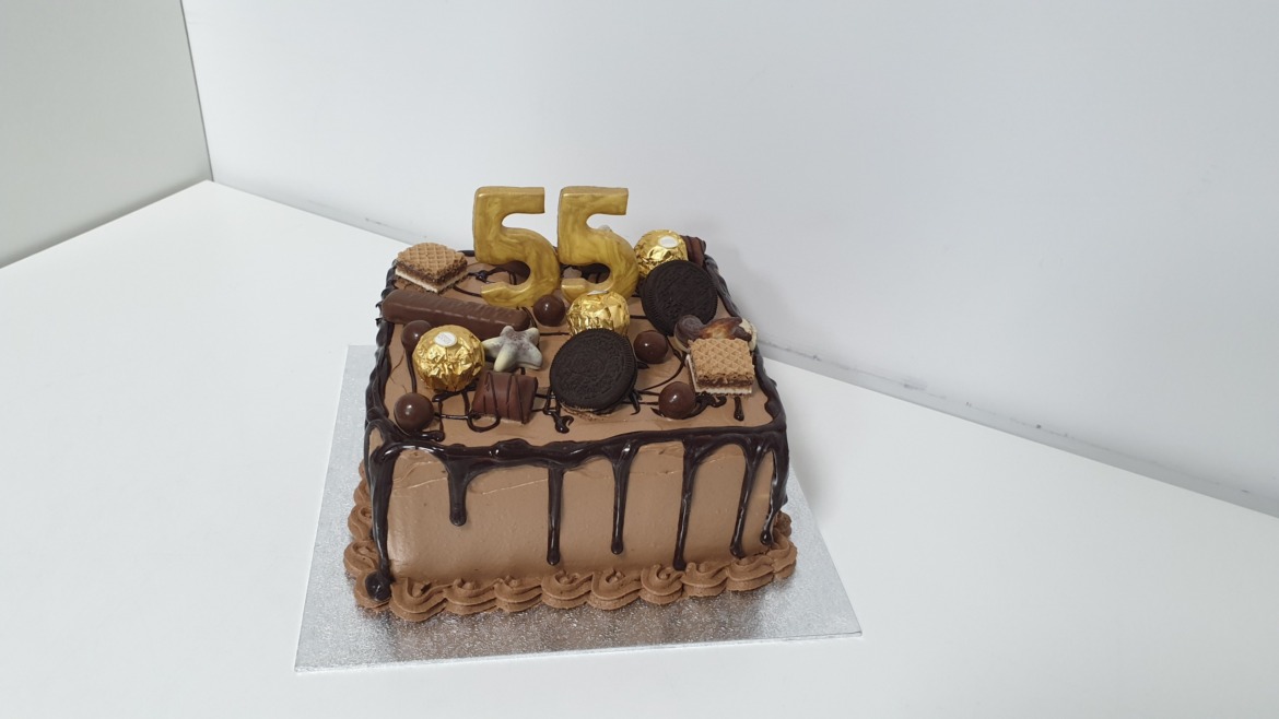 Verjaardag_Taart_263_Choco_Drip-scaled.jpg